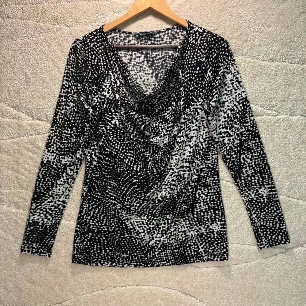 Daisy Fuentes Black White Abstract Cowl Neck Top Women's Medium (V5-21)*